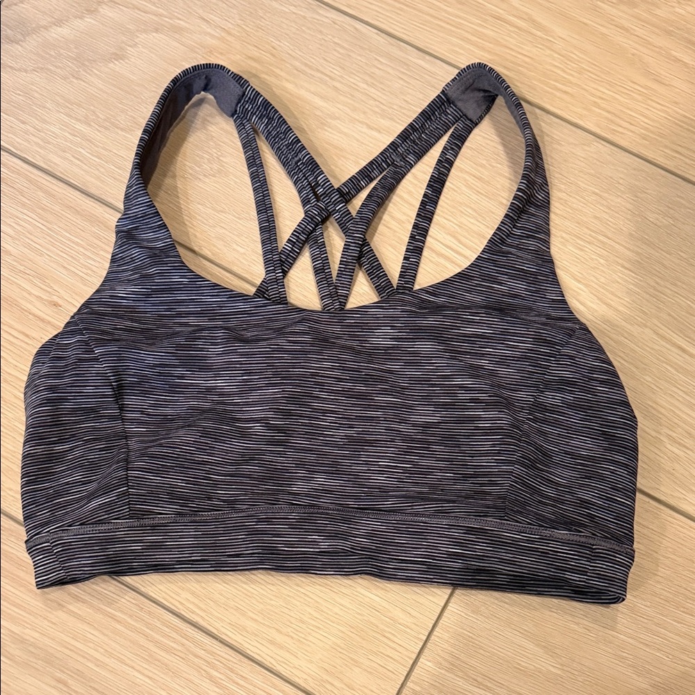 Lululemon sports bra